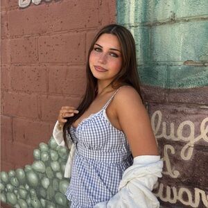 Meet your Posher, Lydia